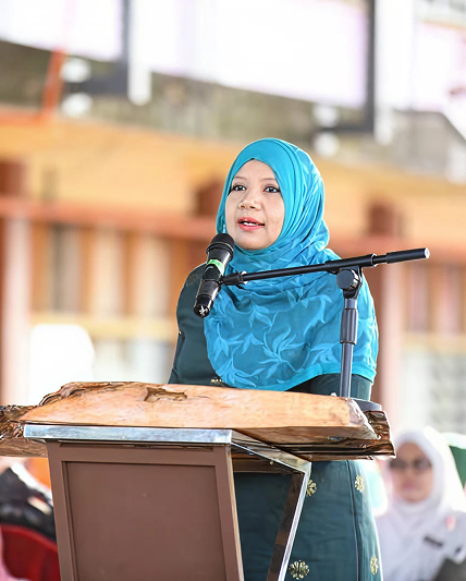 Prof. Dr. Raja Suzana